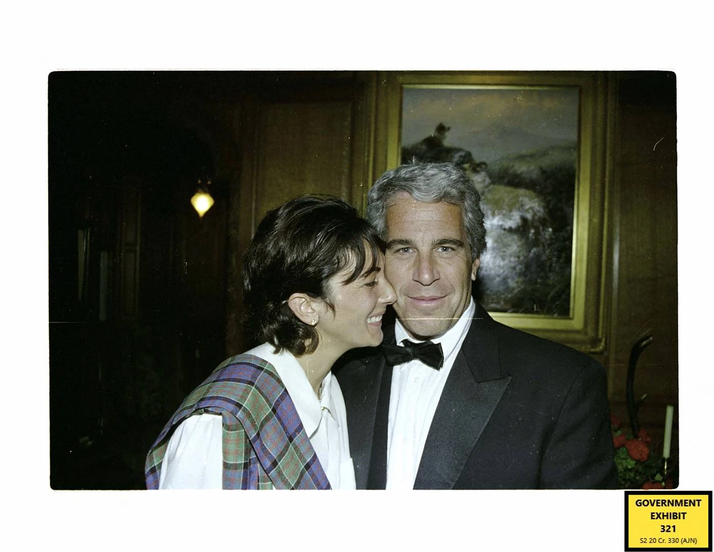 Aanklaers ondervra Ghislaine Maxwell vir ’n 2de dag