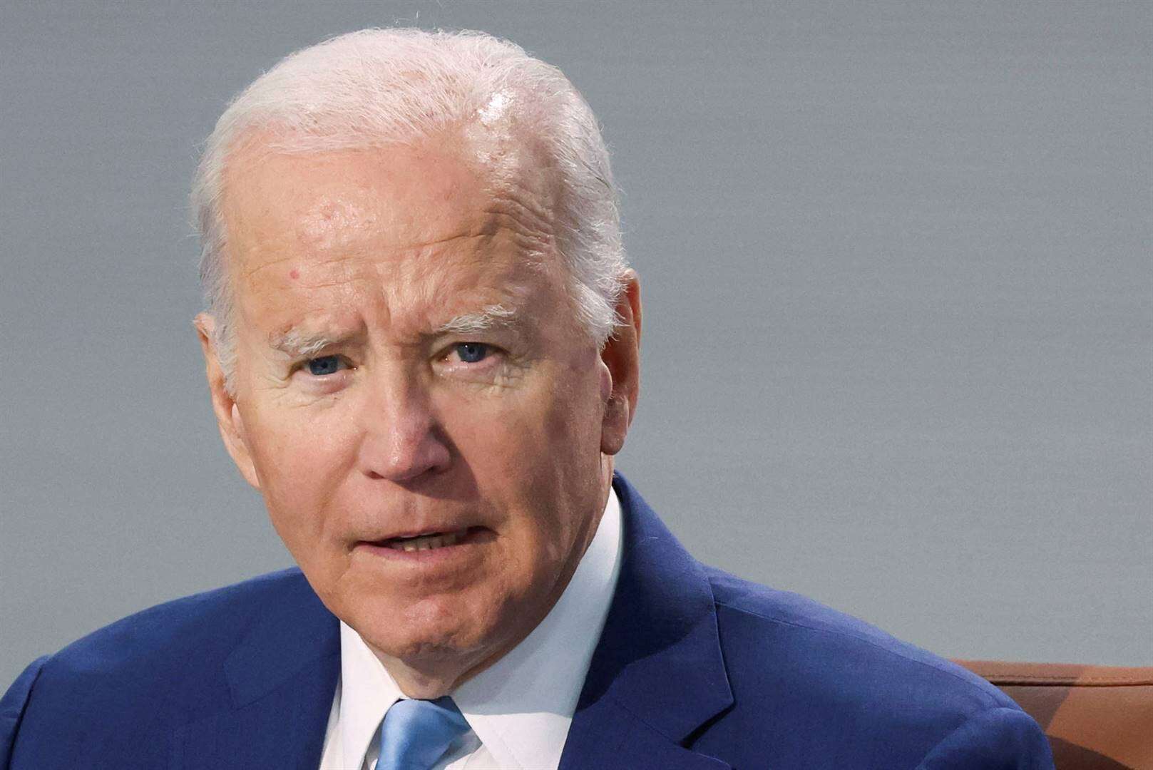 Biden eis rekenskap ná betoger sterf