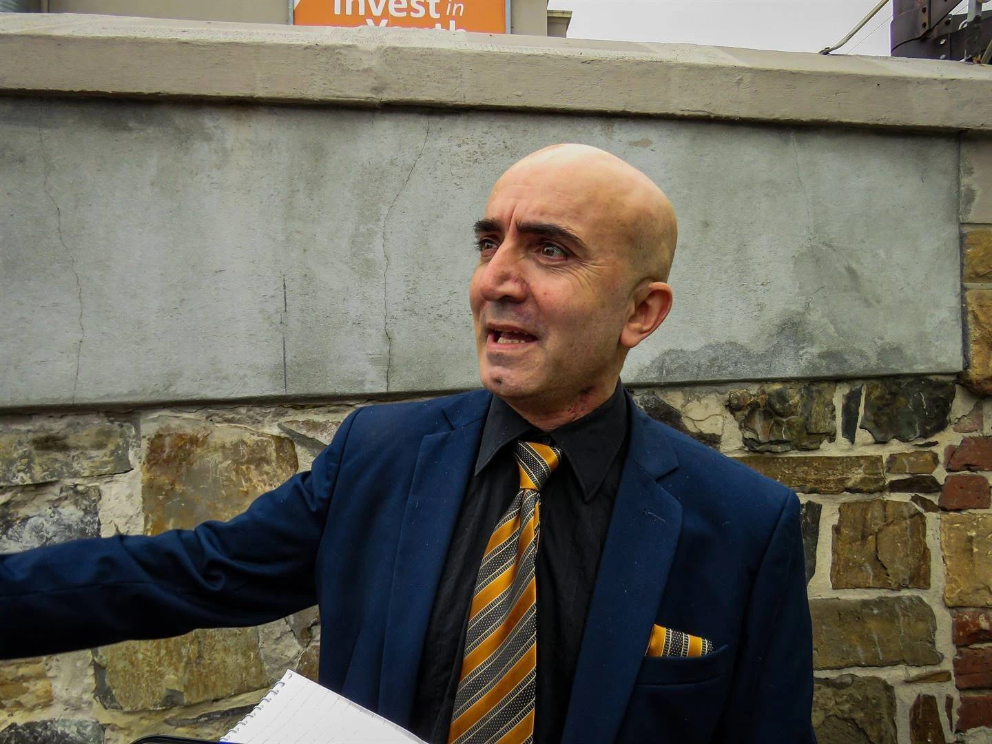 Curro wen saak teen man wat lasterlike plasings op sosiale media maak