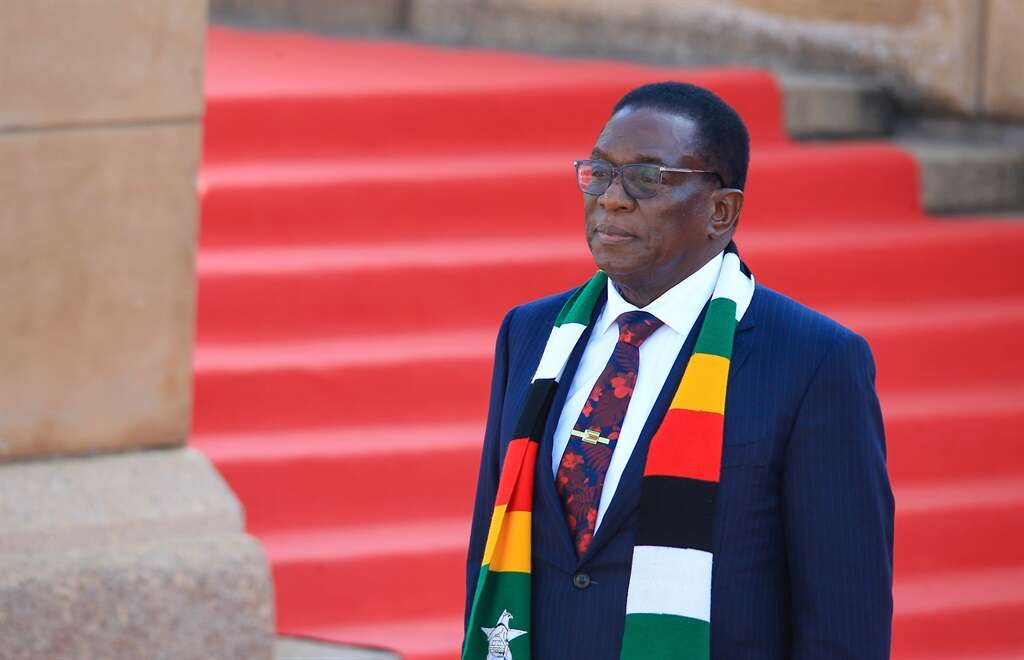 Zimbabwe plans pay review for state workers after 43% ZiG devaluation - report