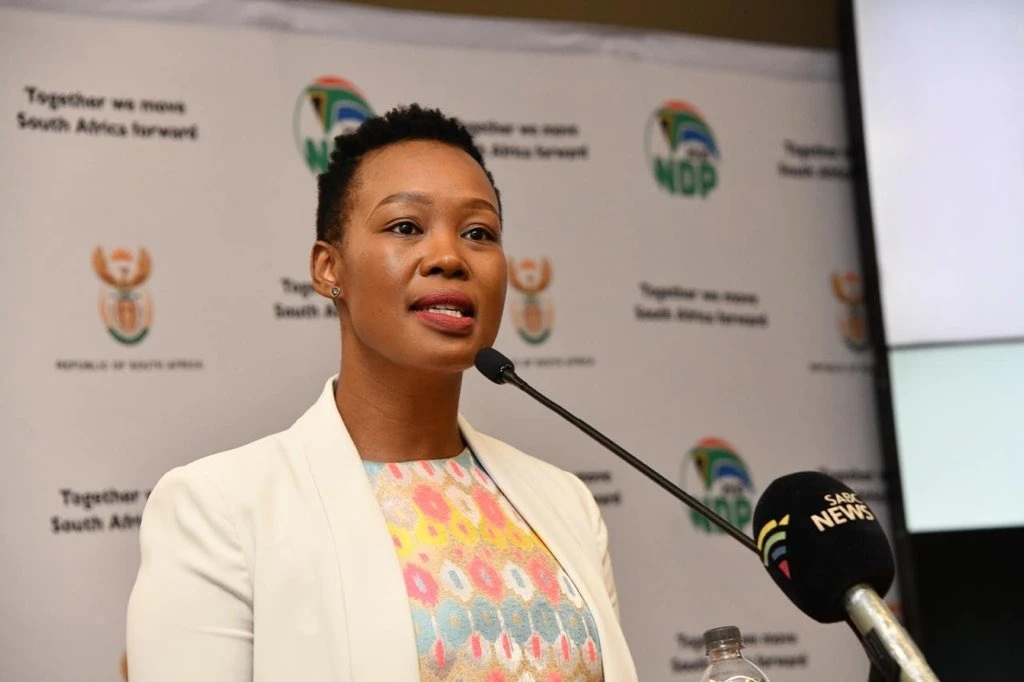 Embattled SA post office searching for expert to turn things around, says Ndabeni-Abrahams