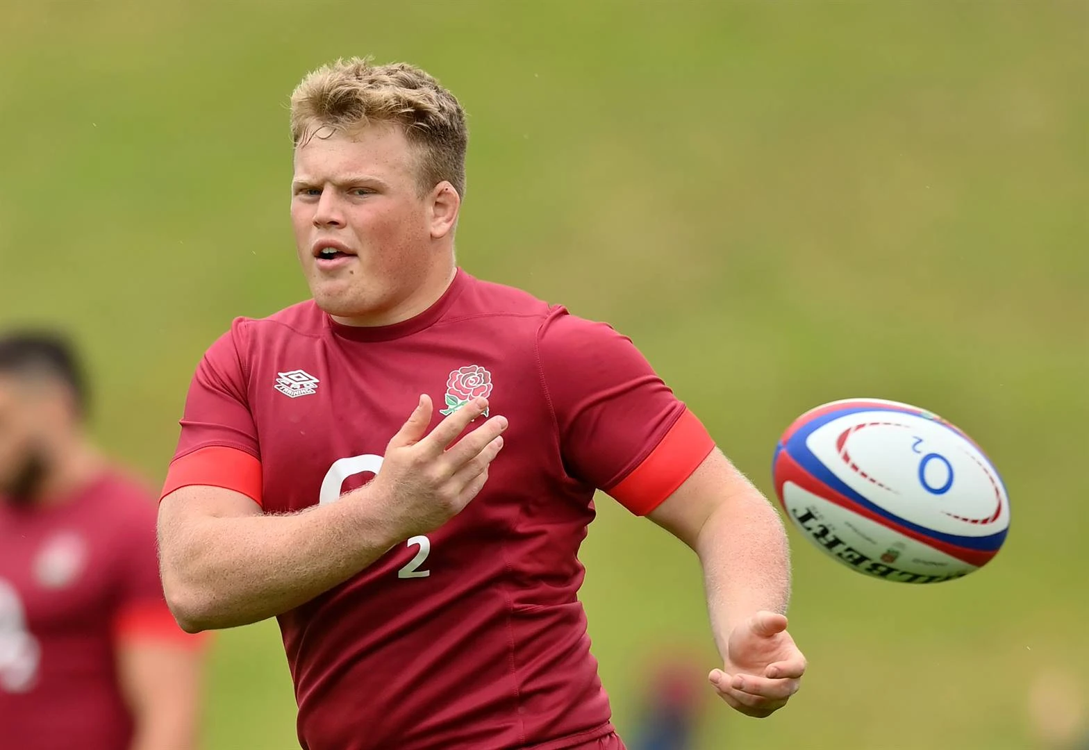 Engeland kies 6 groentjies vir toer