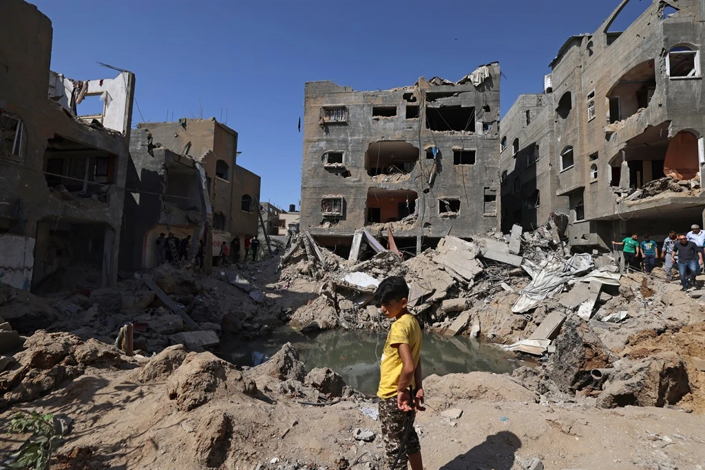 Israel's attacks on Gaza 'may constitute war crimes' - UN rights chief