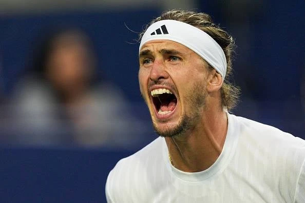 Zverev boender verdedigende kampioen uit Kanadese Ope