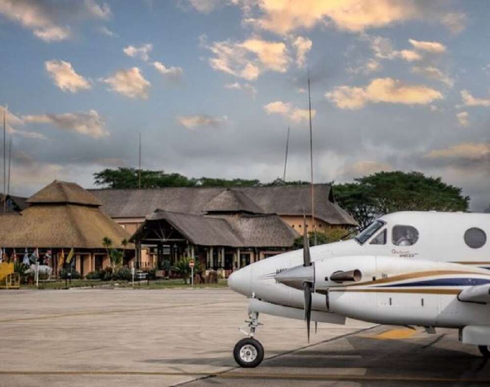 'Abnormal' smell delays flights to Kruger airport