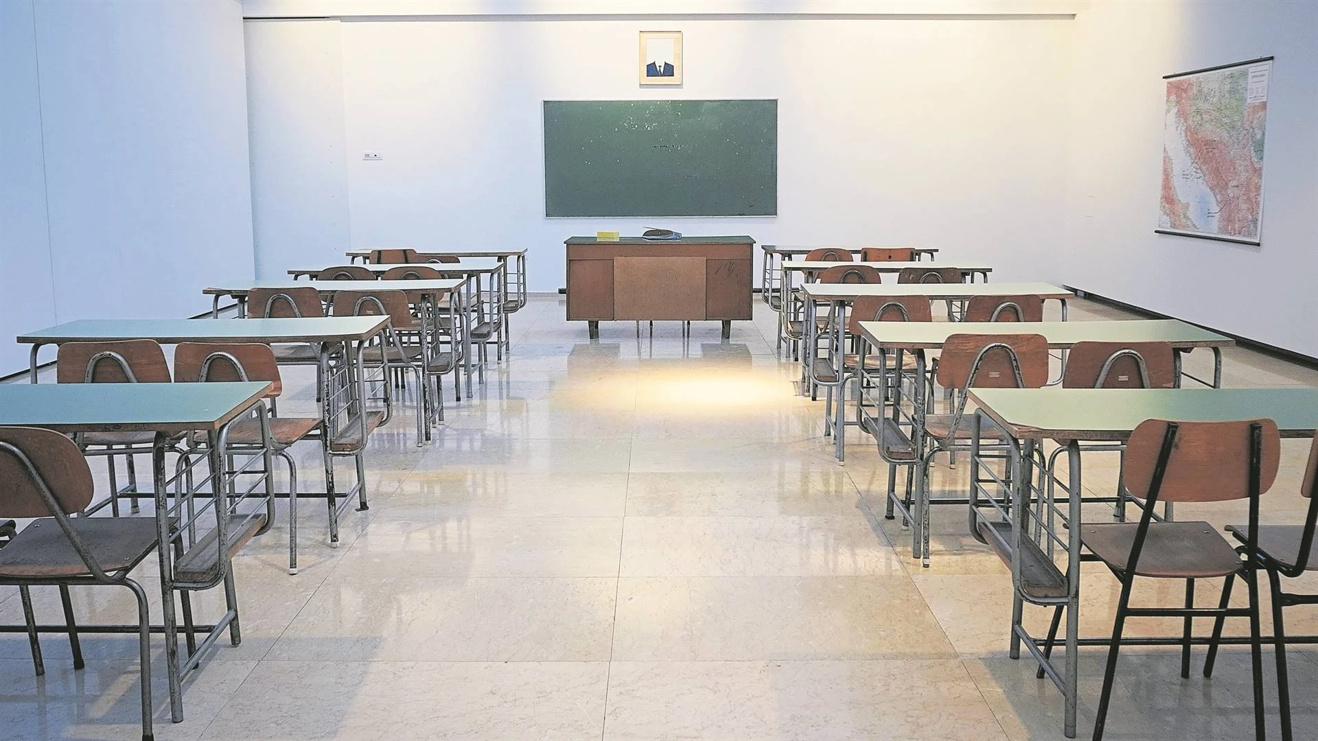 Oos-Kaapse onnie afgedank ná ‘seks met gr. 10-leerling’