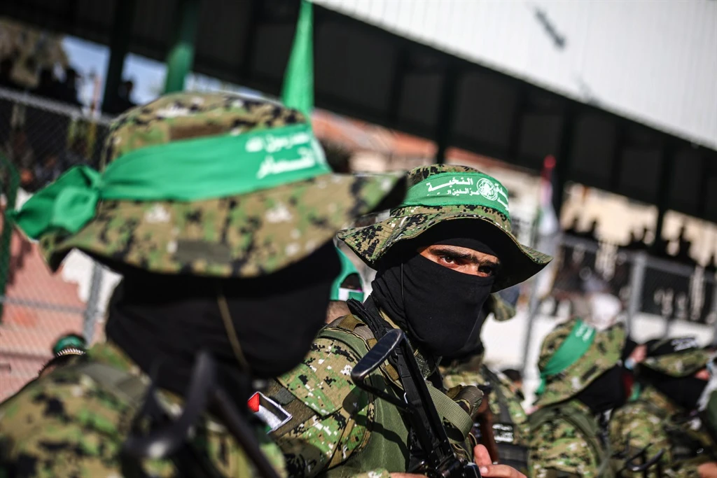 Palestinian woman 'with knife' killed by Israeli forces