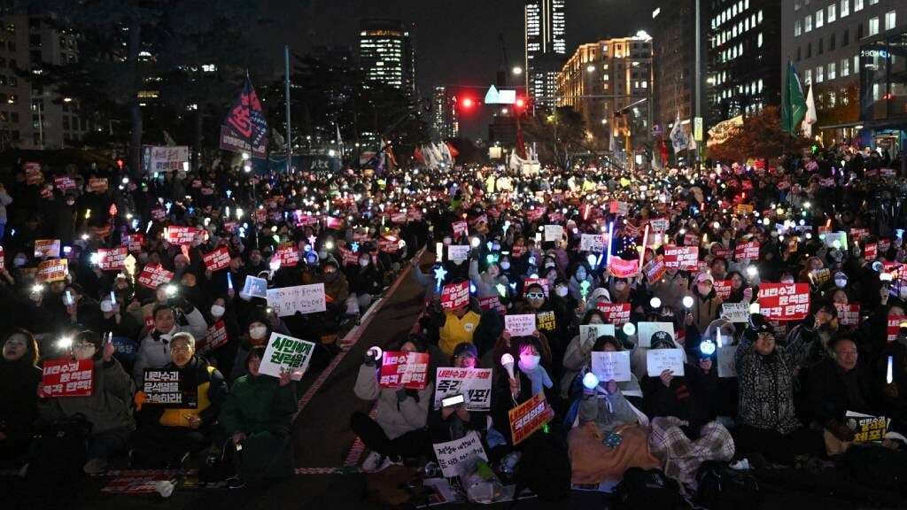 'Impeachment train has left the platform': S. Korea police chief arrested, president's office raided