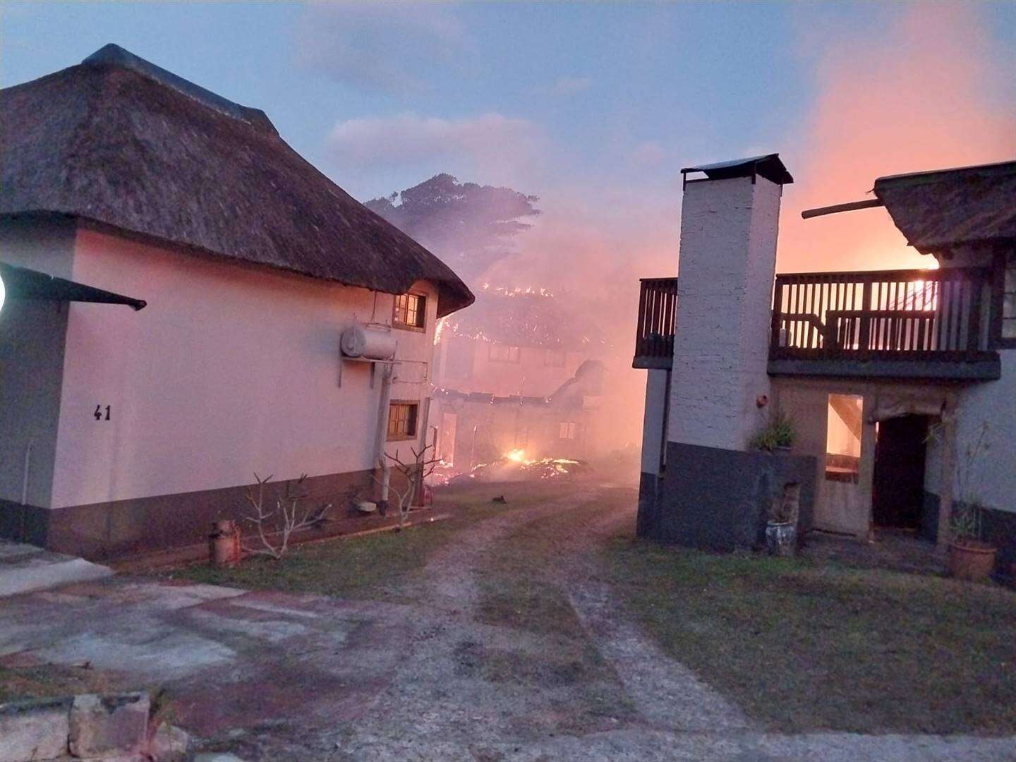 Huise brand af in Hibberdene