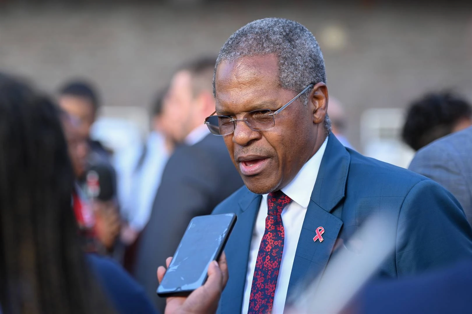 RNE-krisis: IVP en ANC vergader – BTW-verhoging ’n tydelike maatreël