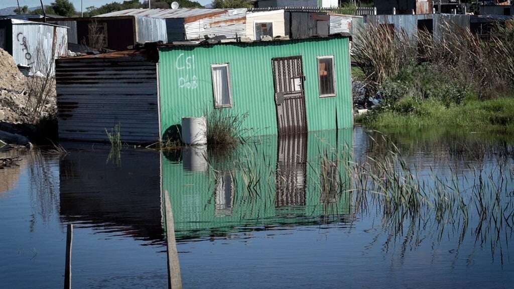 WATCH | Why Cape Town residents were disappointed after Cogta minister's inspection of flooded areas