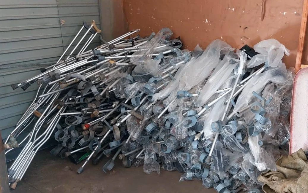 Krukke, rolstoele en nog meer op skrootwerf in Kariega gekry