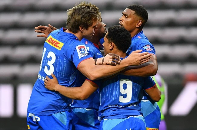 Stormers see off Cheetahs in Newlands farewell to stay in Super Rugby title hunt
