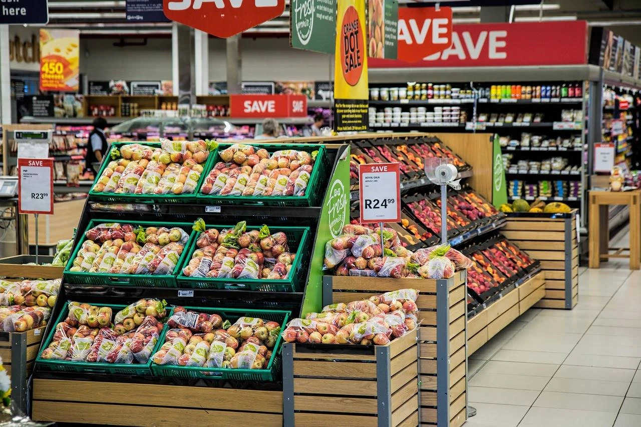Druk op winkels – selfs dié wat kos en drank verkoop