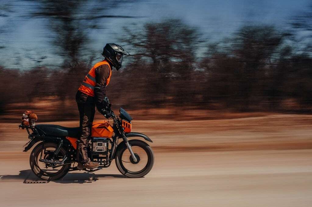 6 000km and 6 countries later - SA engineers test the limits with a solar powered e-motorcycle