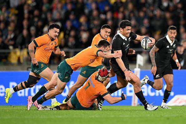 All Blacks weerstaan sterk begin deur Wallabies vir sege in Wellington