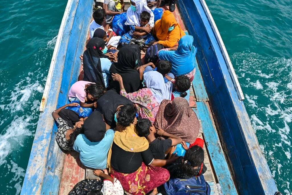 Malaysia turns back boats carrying 300 Myanmar migrants in state of exhaustion