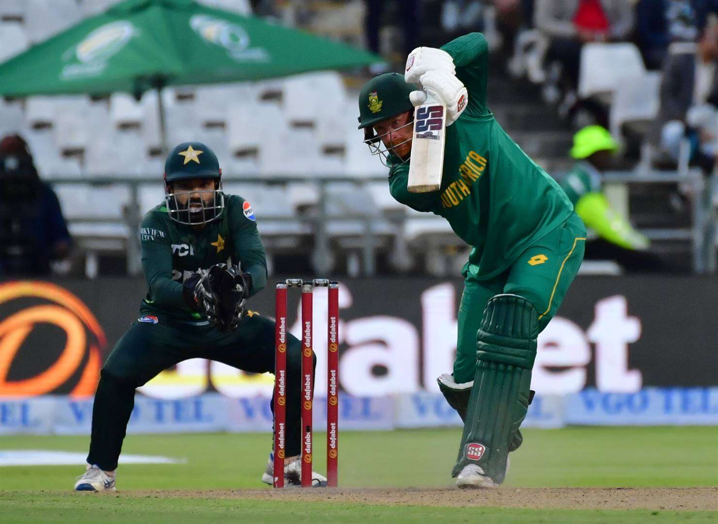 Proteas pak Afgane sonder Klaasen, kolf eerste