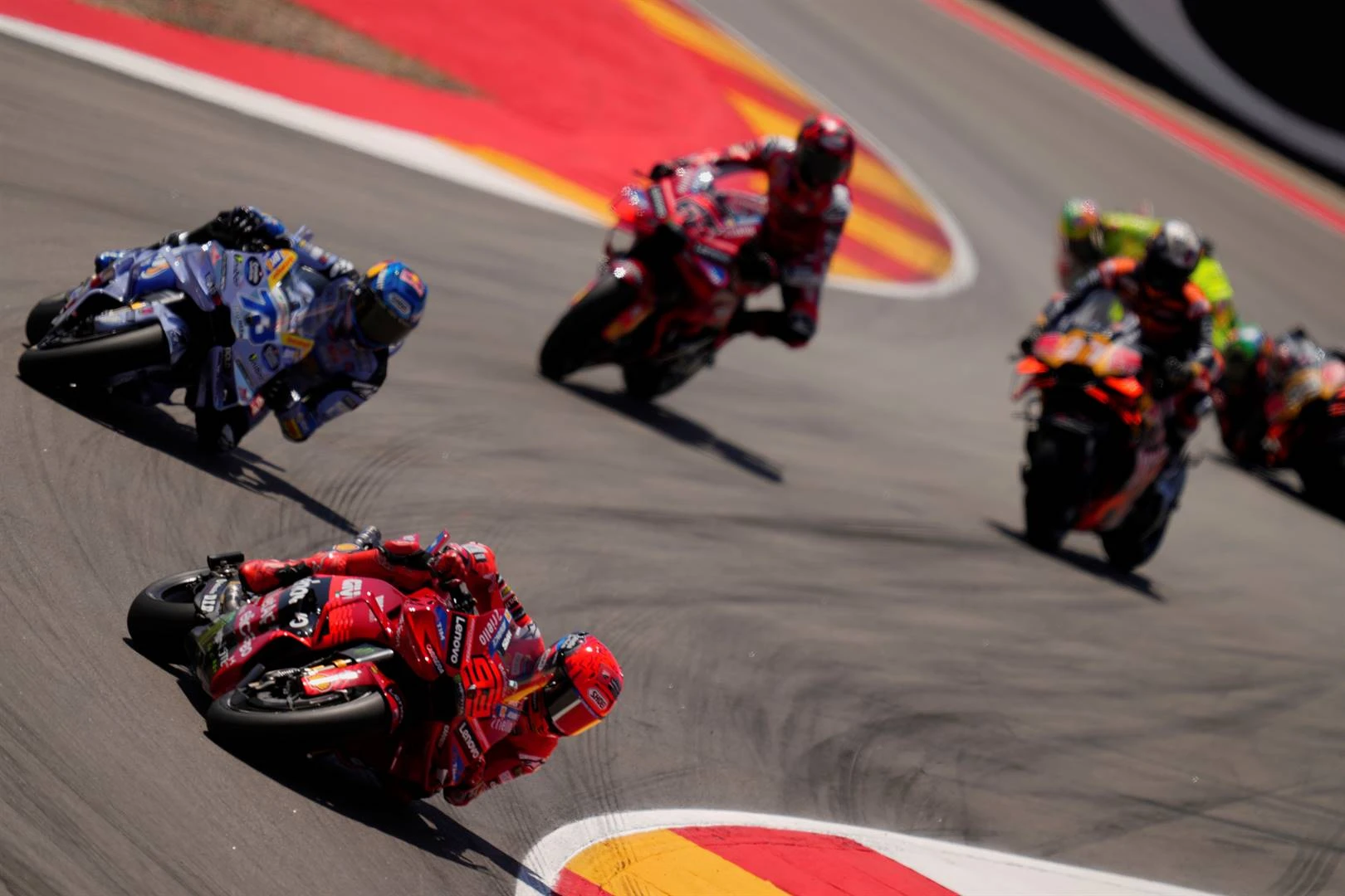 Binder val in Aragónse MotoGP