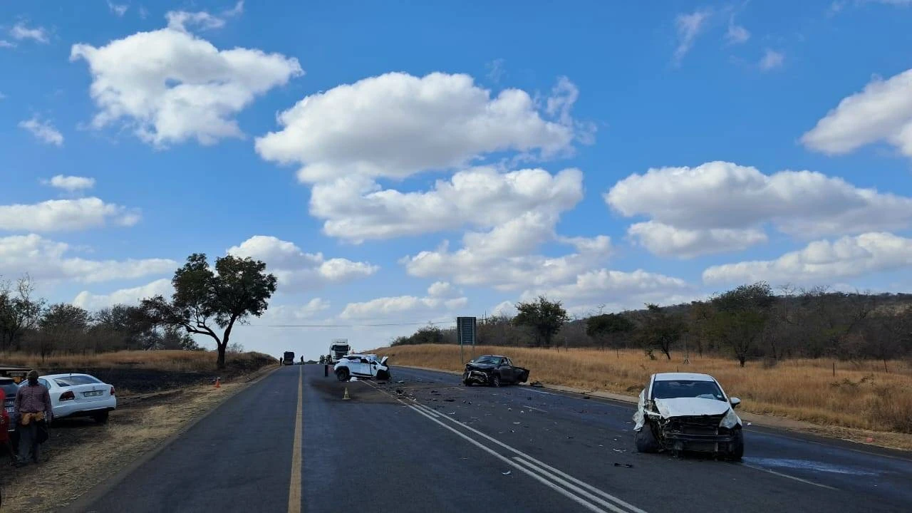 4 vroue sterf in ‘gruwelike’ ongeluk op N4 in Mpumalanga