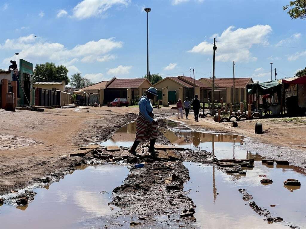 WATCH | Sewage and flooding makes Bekkersdal community's lives hell