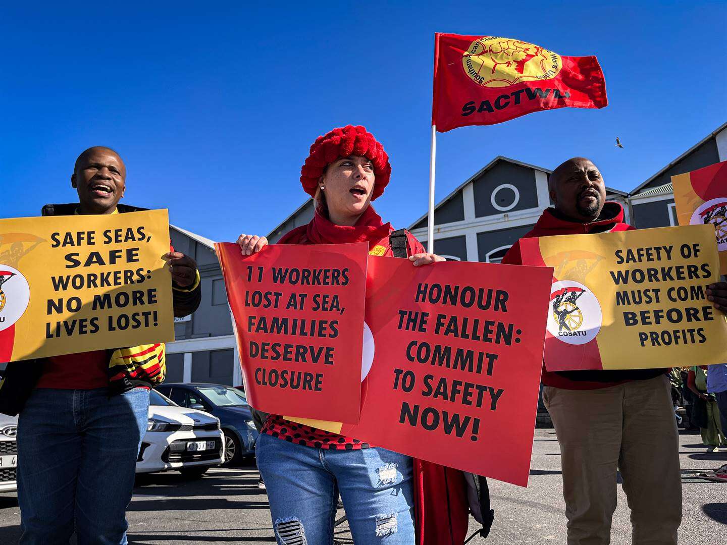 ‘Hulle steek iets weg!’ – Cosatu ná Sea Harvest memorandum weier