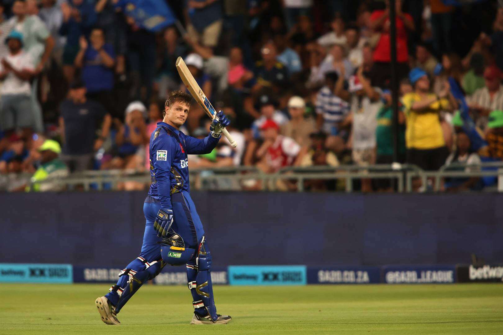 Fantastiese Rickelton verseker MI Cape Town troef Joburg Super Kings maklik