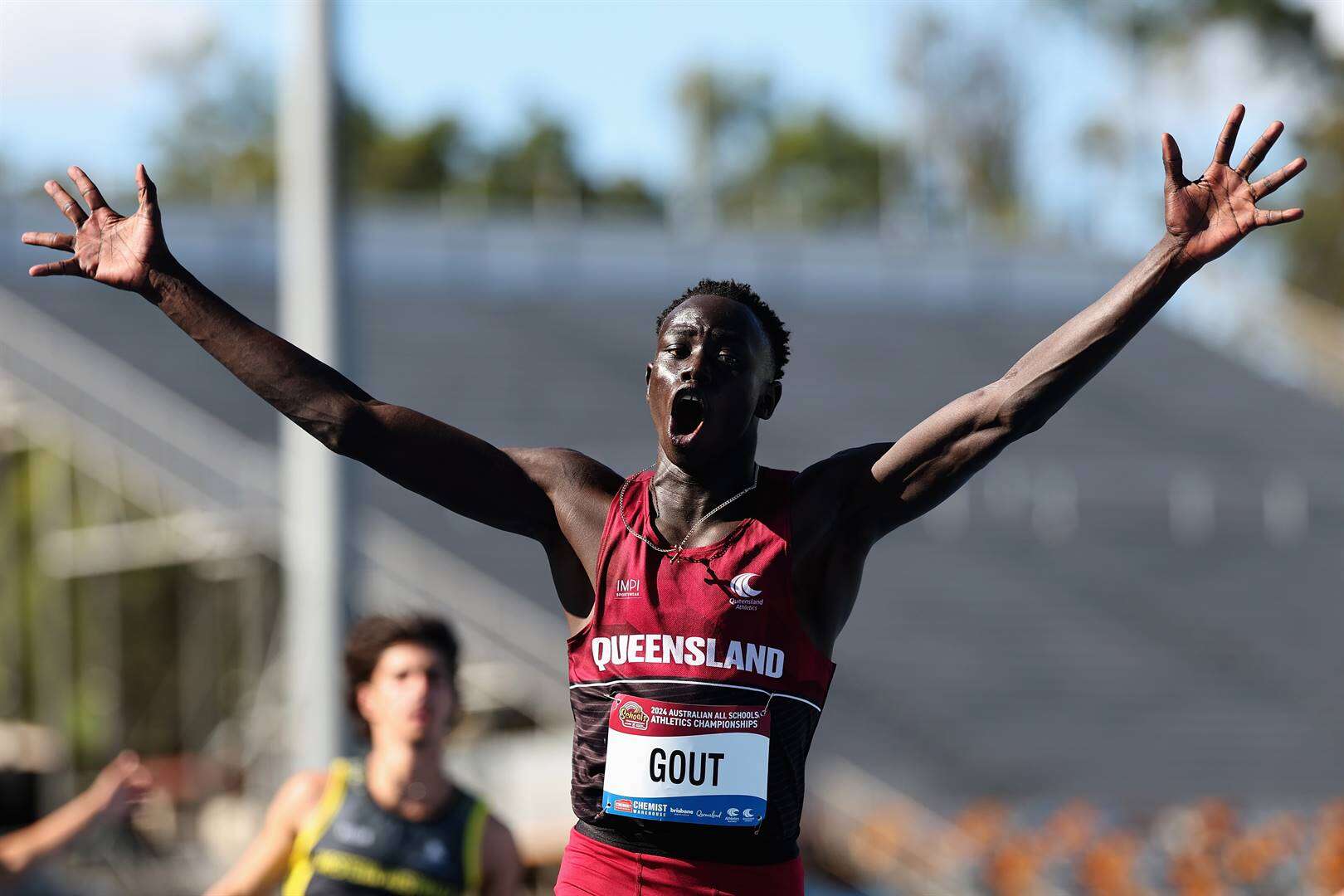 Australiese tiener (16) skok met 200 m-blitstyd