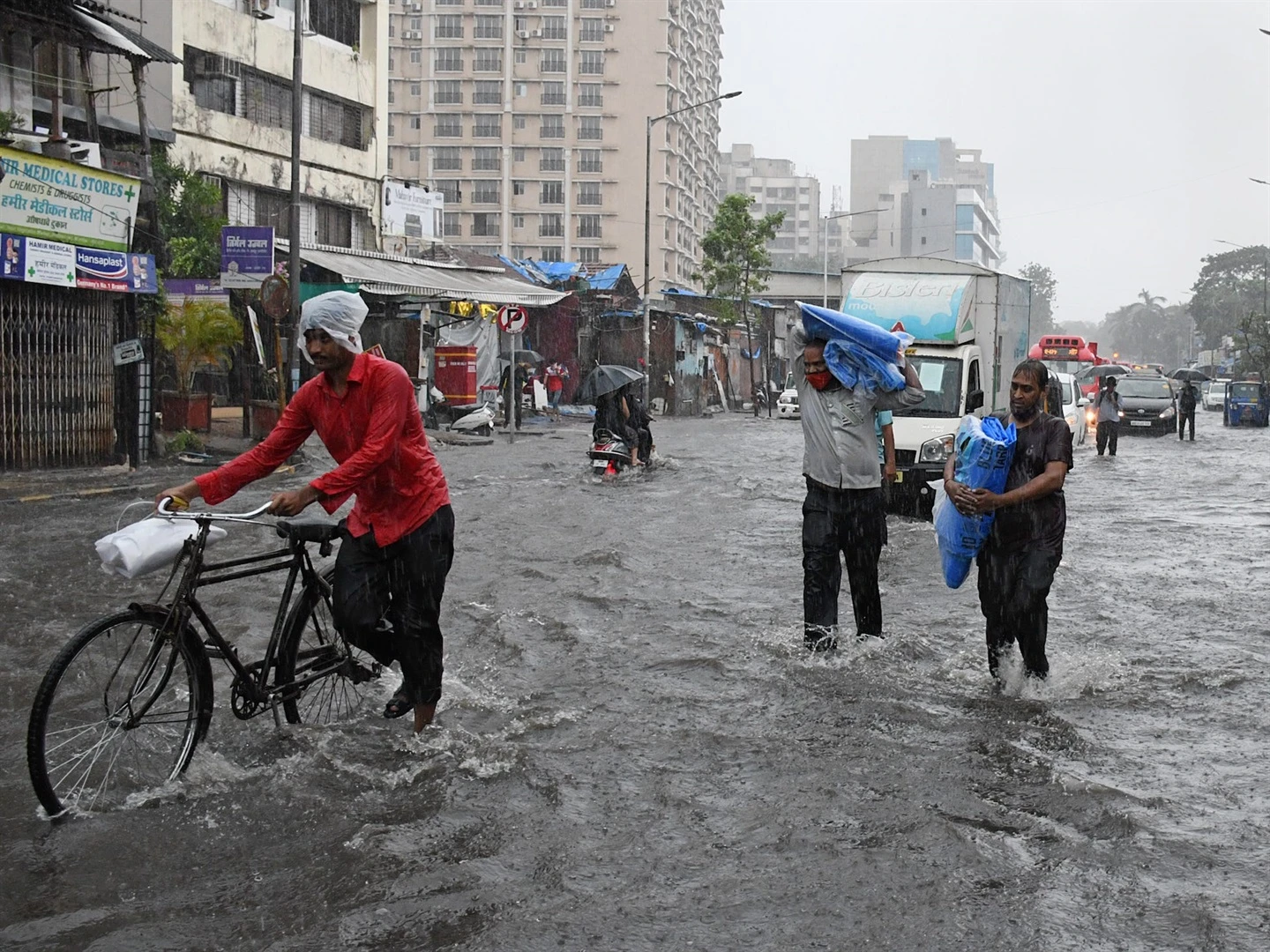 India cyclone death toll jumps as navy searches for dozens missing