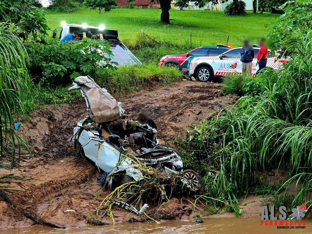 KZN-storms: Weerlig slaan 10-jarige dood, talle buurte sonder krag... en nóg reën kom