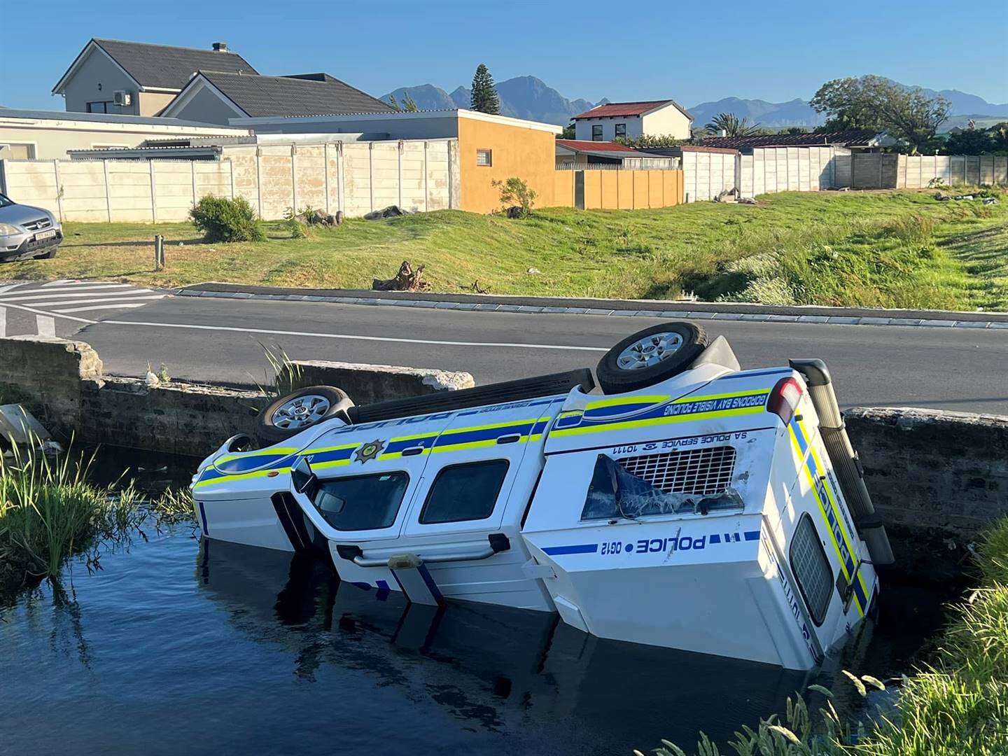 Ondersoek ná polisievangwa in watersloot in Gordonsbaai gevind is