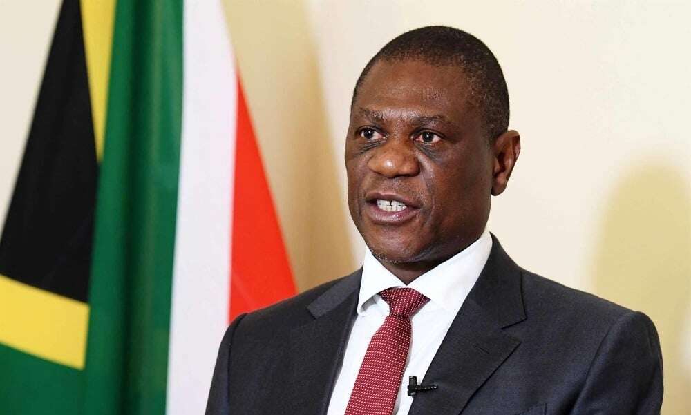 Mashatile urges errant ministers to answer outstanding parliamentary questions by Wednesday