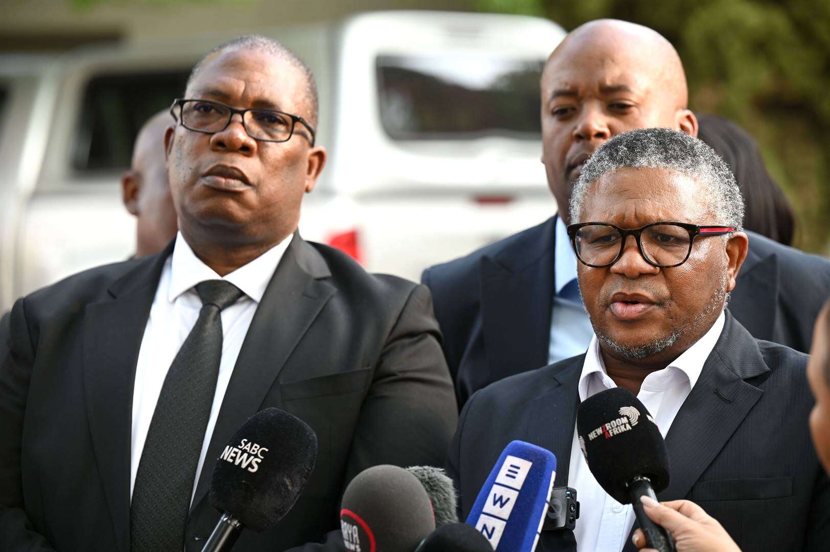 ‘Gordhan ’n reus en patriot’ – Mbalula