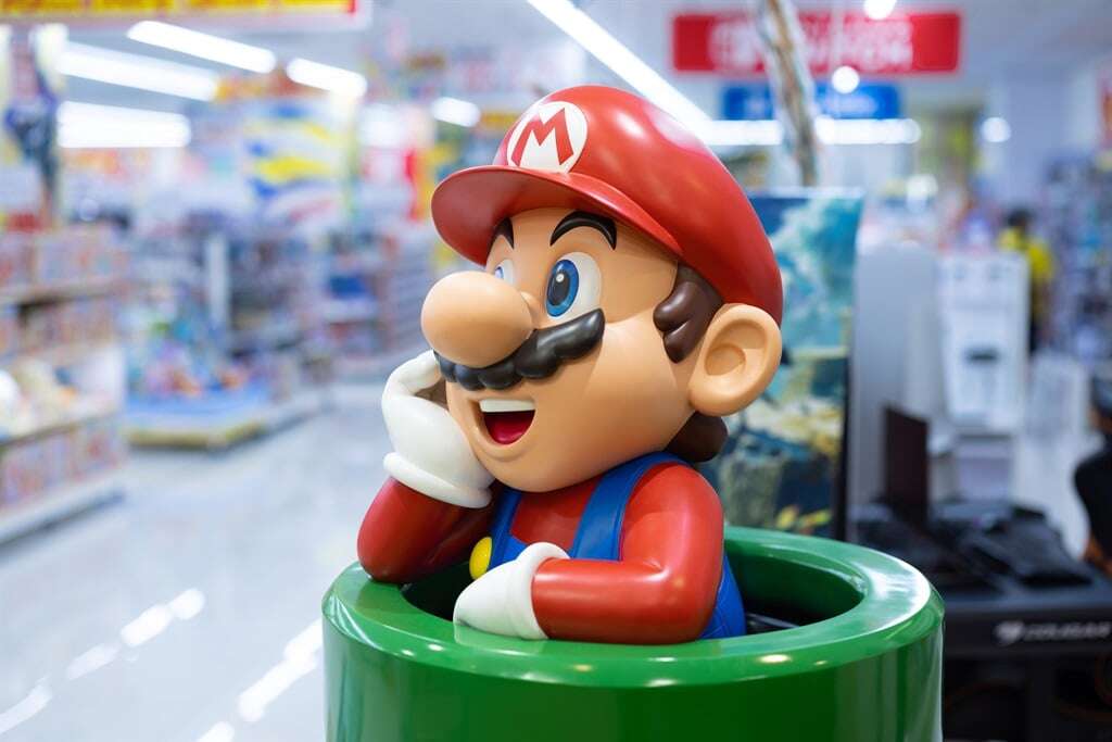 Nintendo courts non-gamers in 'about-turn' strategy