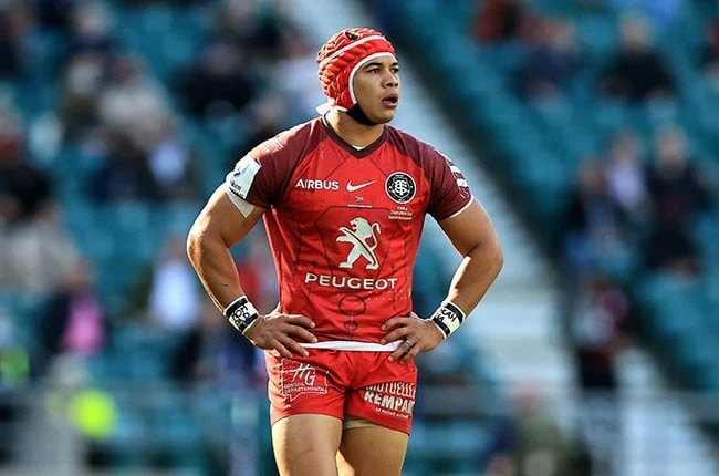 Cheslin Kolbe kicks 50m drop goal as Toulouse win French Top 14