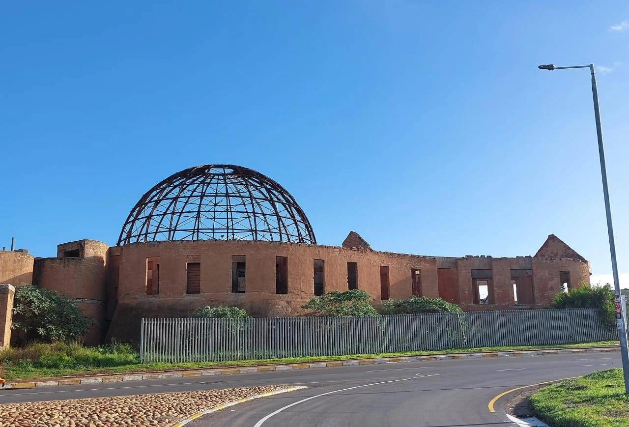 Sloping begin Vrydag van vervalle kultuursentrum in Humansdorp