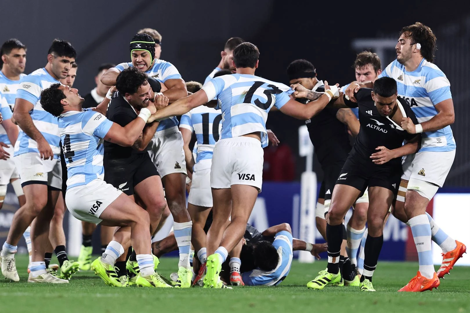 Montoya sê Poemas sal terugbons teen All Blacks