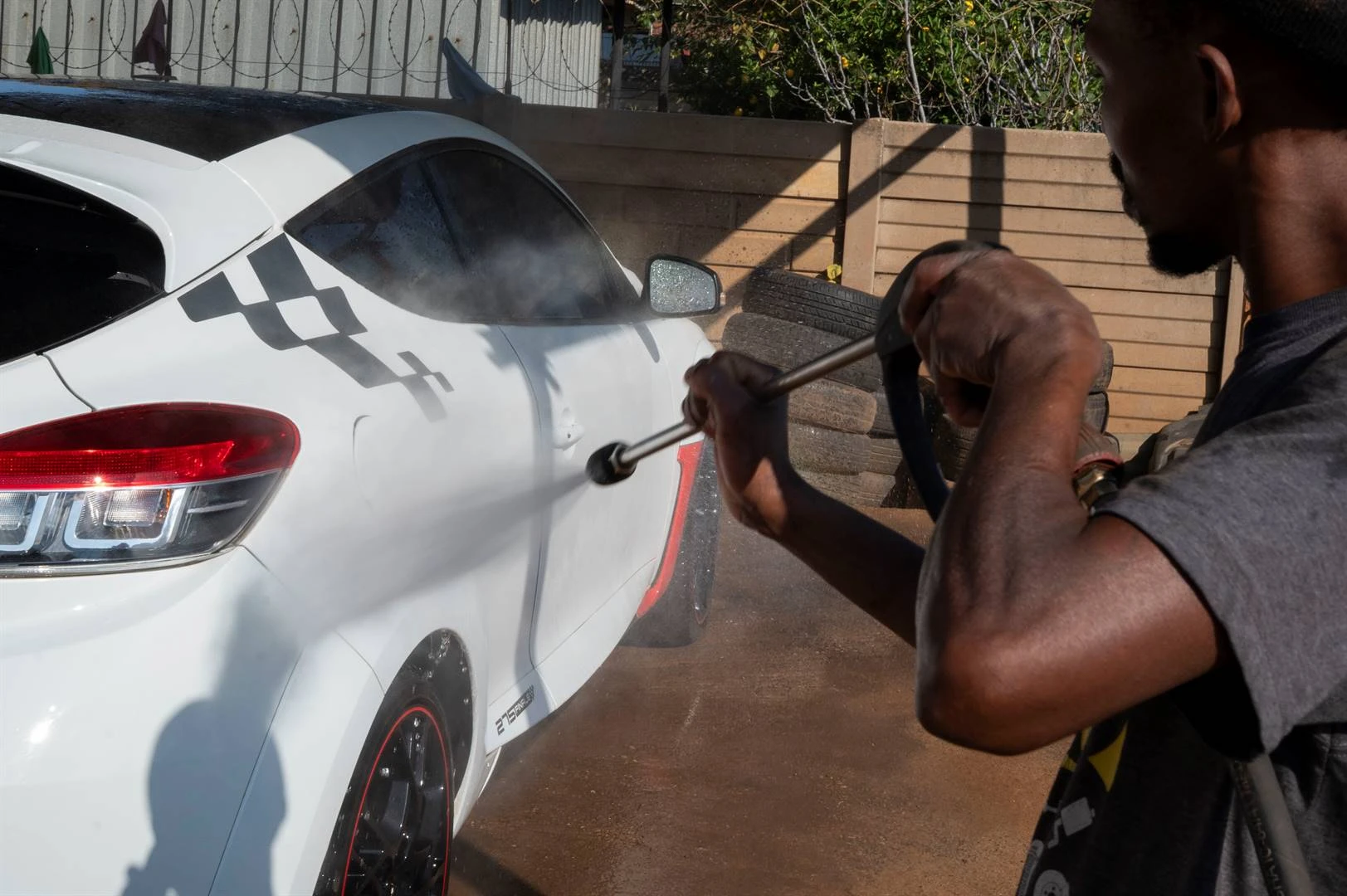 Rand Water draai krane toe vir grootskaalse instandhouding