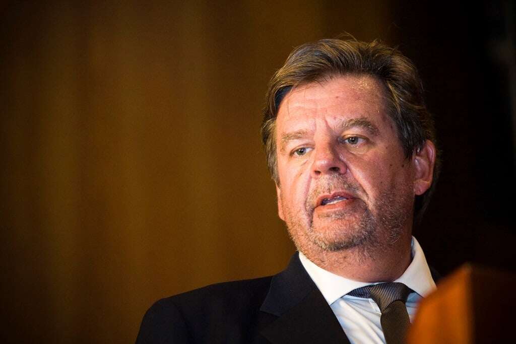 Stellenbosch University 'dismayed' at Johann Rupert's criticism of VC De Villiers