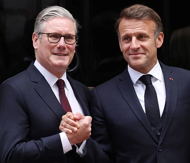 Britse, Franse soldate ‘gereed’ as Moskou, Kijif instem tot vrede; Kremlin nie beïndruk
