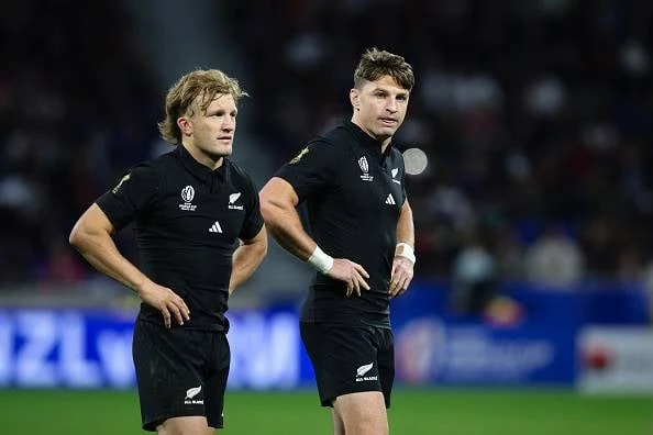 ‘Volwassenes’ Barrett, McKenzie kan Mo’unga se terugkeer hanteer