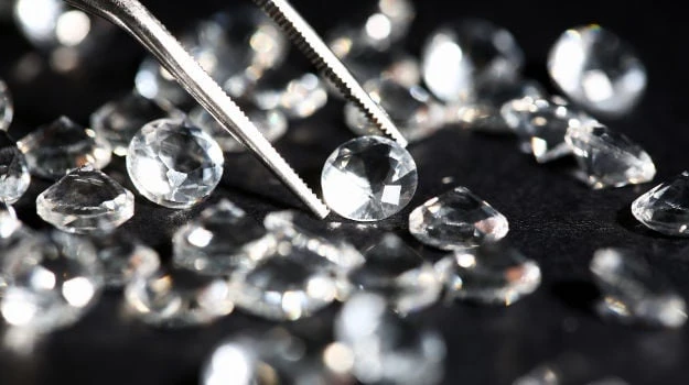 Probe reveals flawed procurement, poorly qualified diamond evaluators at state-owned miner Alexkor
