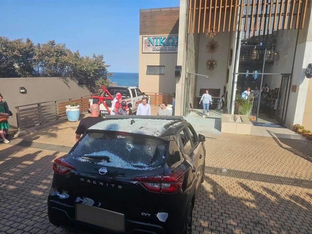 Ballito-restaurateur kan nie ‘ophou huil’ ná klant glo groot amok maak