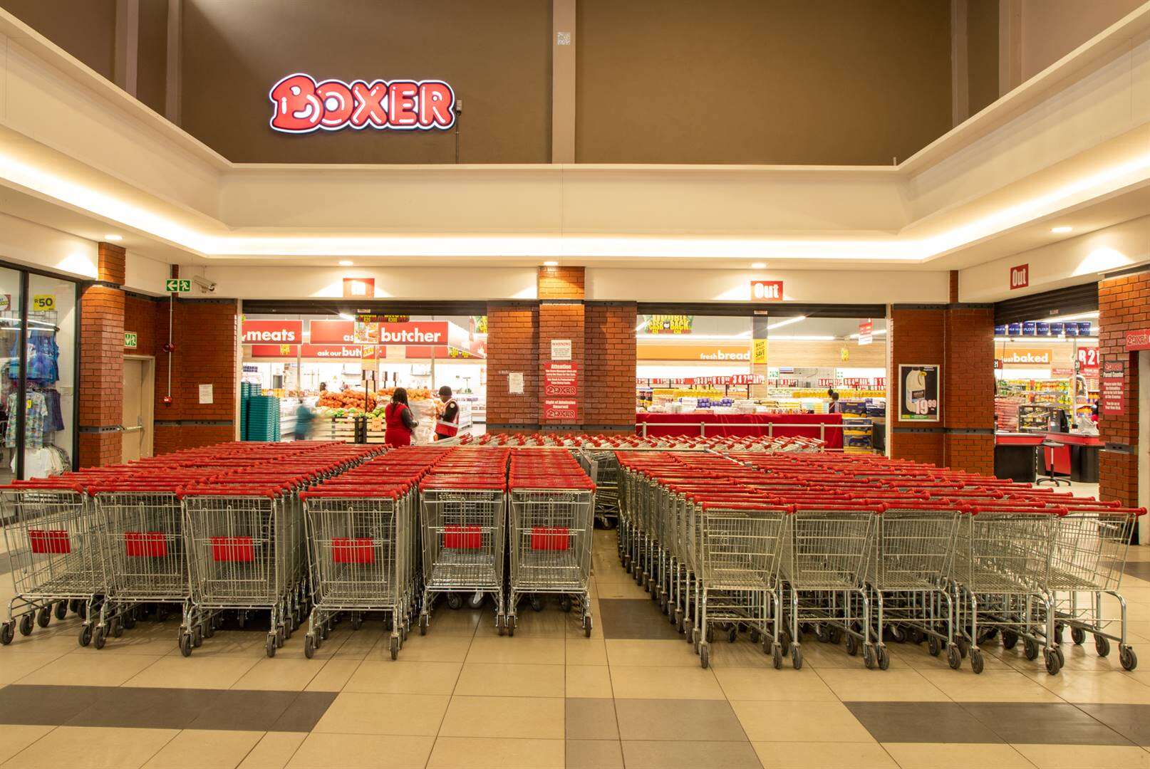 Boxer se notering gaan Pick n Pay se skuld uitvee