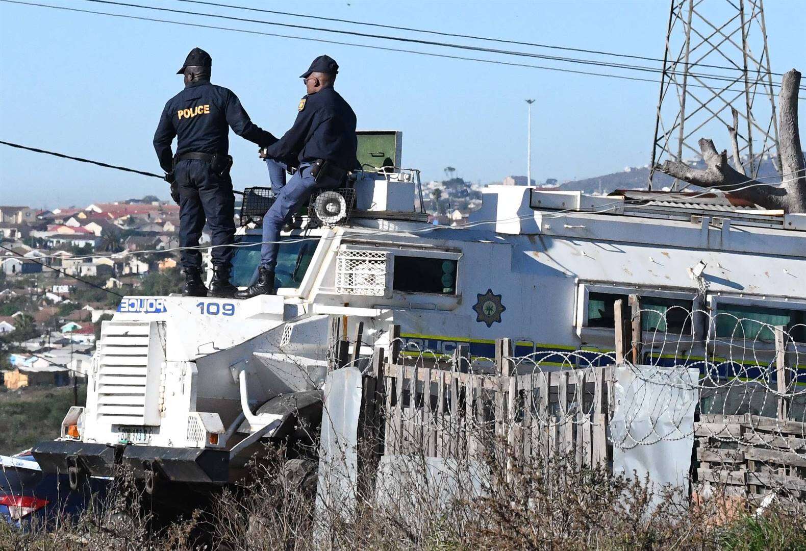 Groot polisieteenwoordigheid in KwaDwesi ná betoging