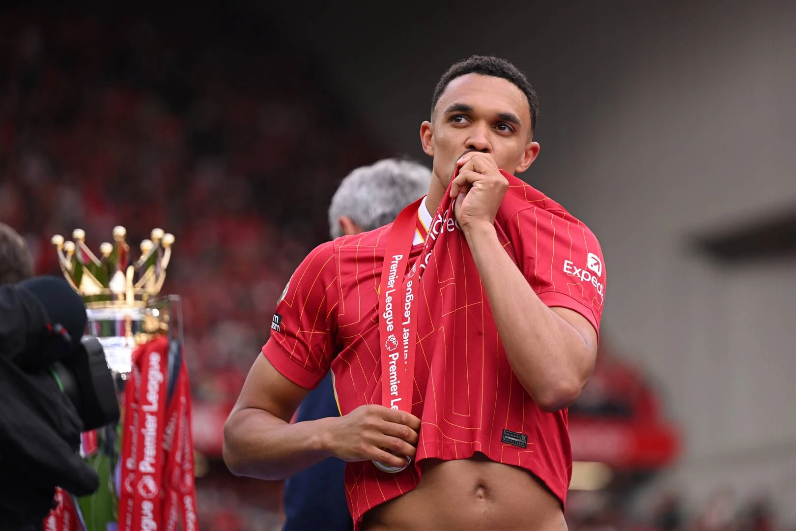 Madrid betaal Reds om Alexander-Arnold vroeër te kry