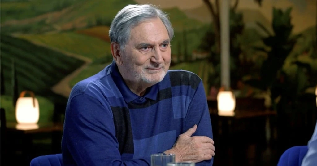 Radioman Nic de Jager kuier by Rian van Heerden: ‘Ek is nou stil in die water’