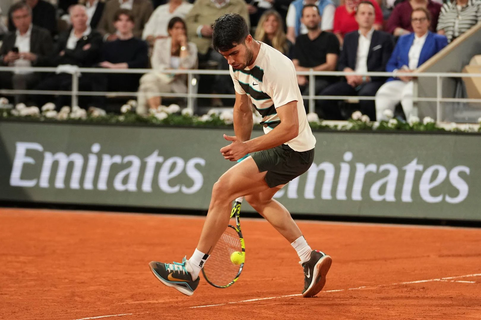 Alcaraz verloor stel, maar wel in eindstryd ná besering Musetti kelder