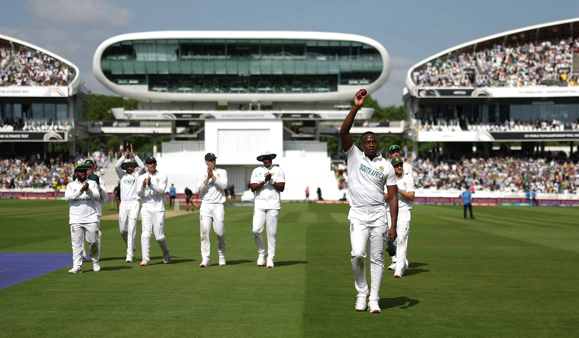Paaltjiefees op Lord’s: Proteas in pekel ondanks Rabada se vyftal