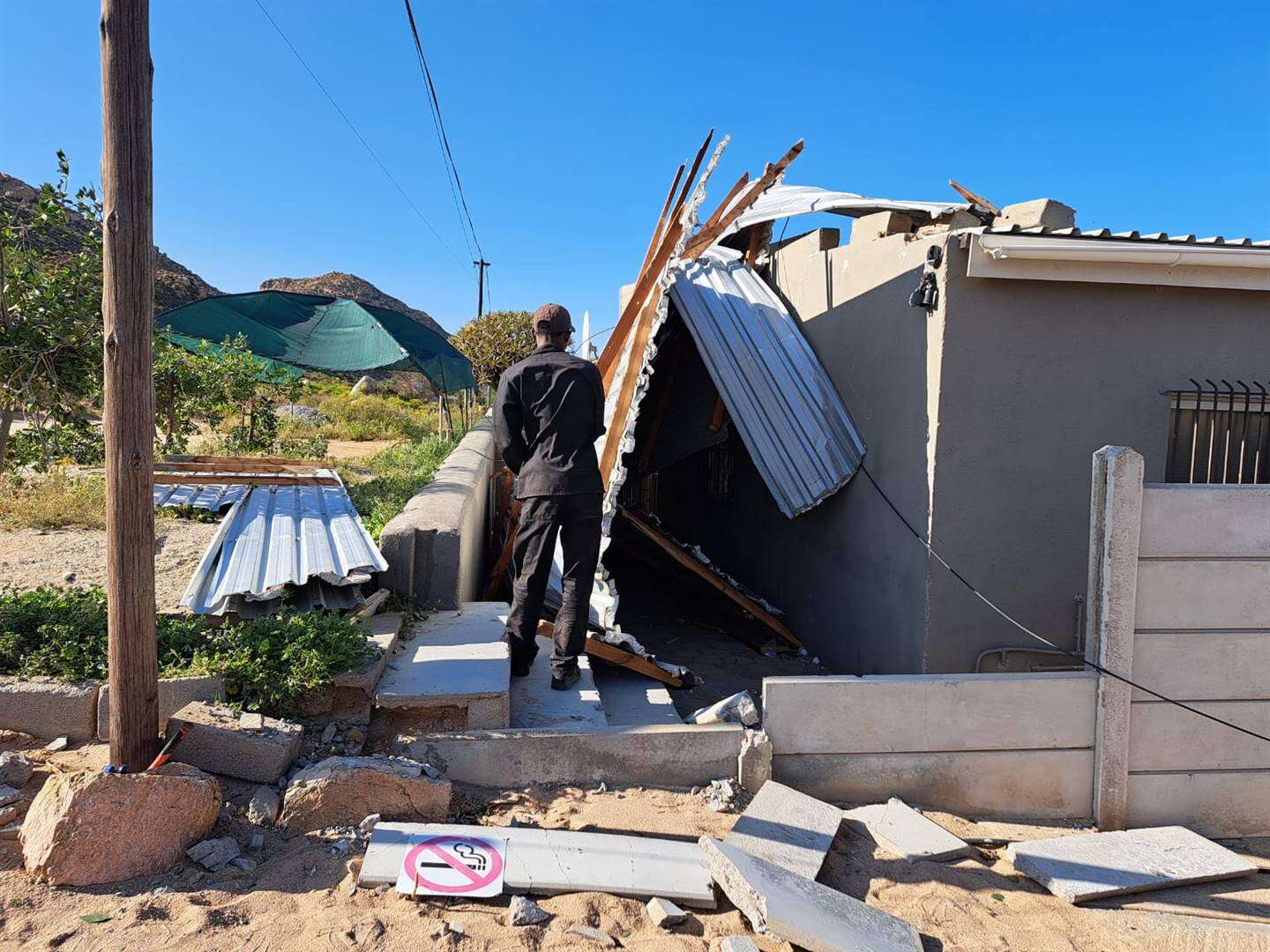 KYK | Stormsterk wind ruk dakke af in Nama Khoi-munisipaliteit